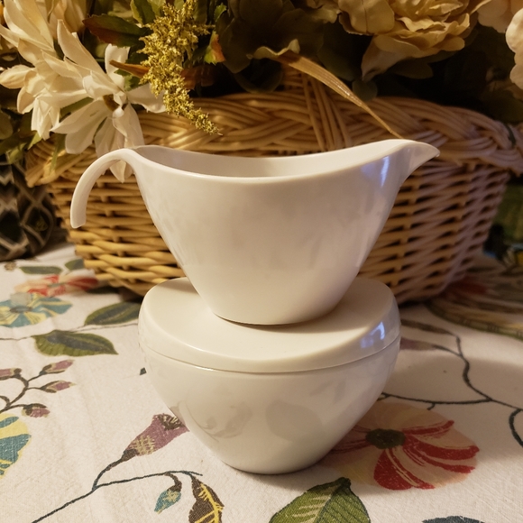 Prolon Melmac Sugar and Creamer - Picture 2 of 7